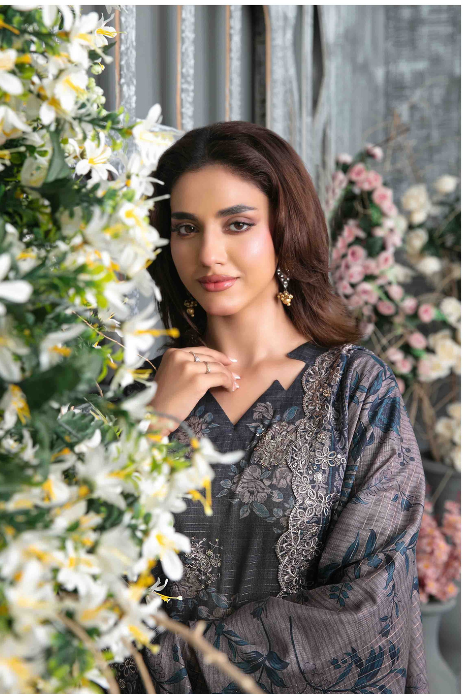 3 Piece Stitched Lawn Suit