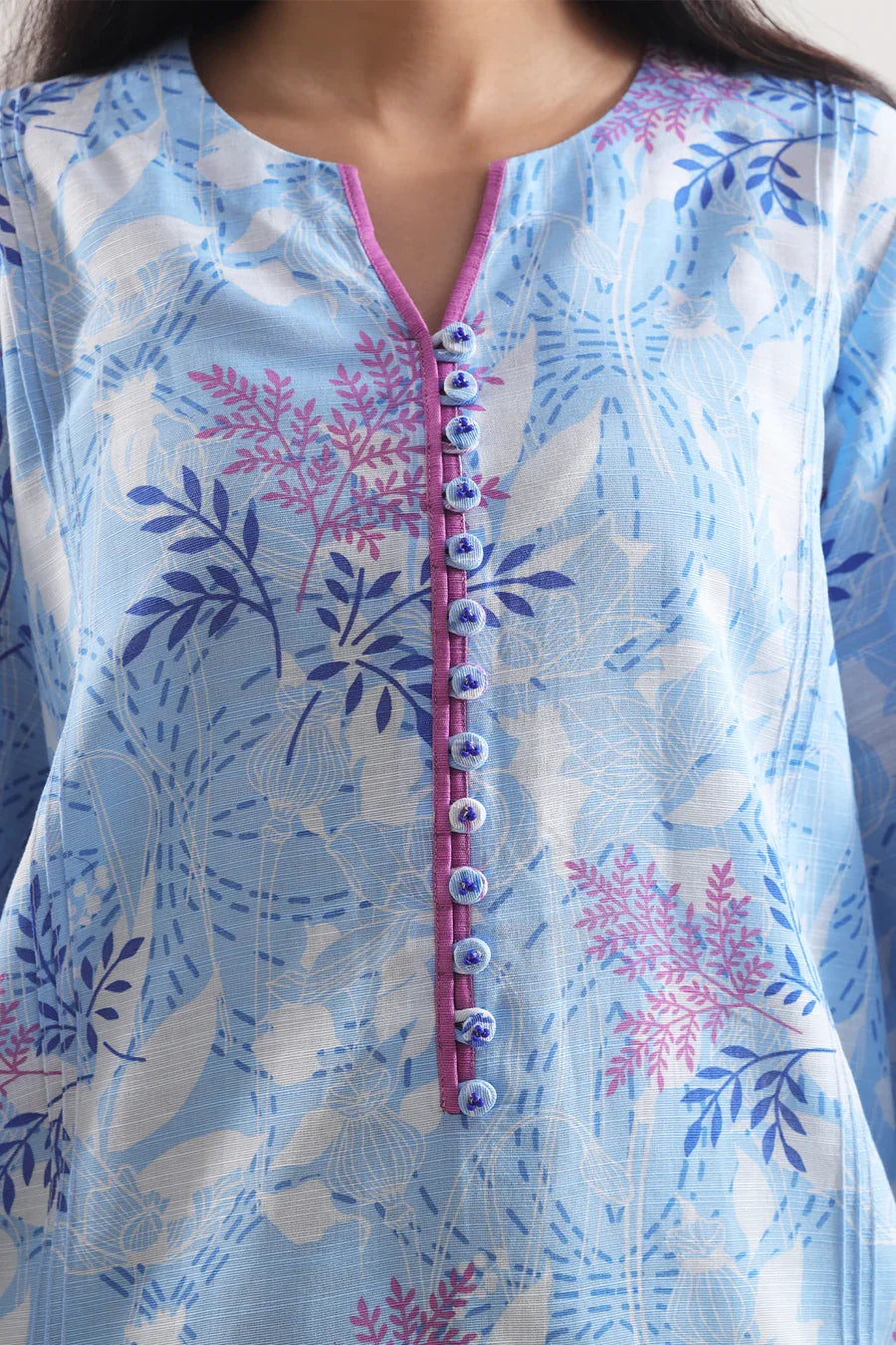 03-Piece Printed Lawn Suit - Ready To Wear