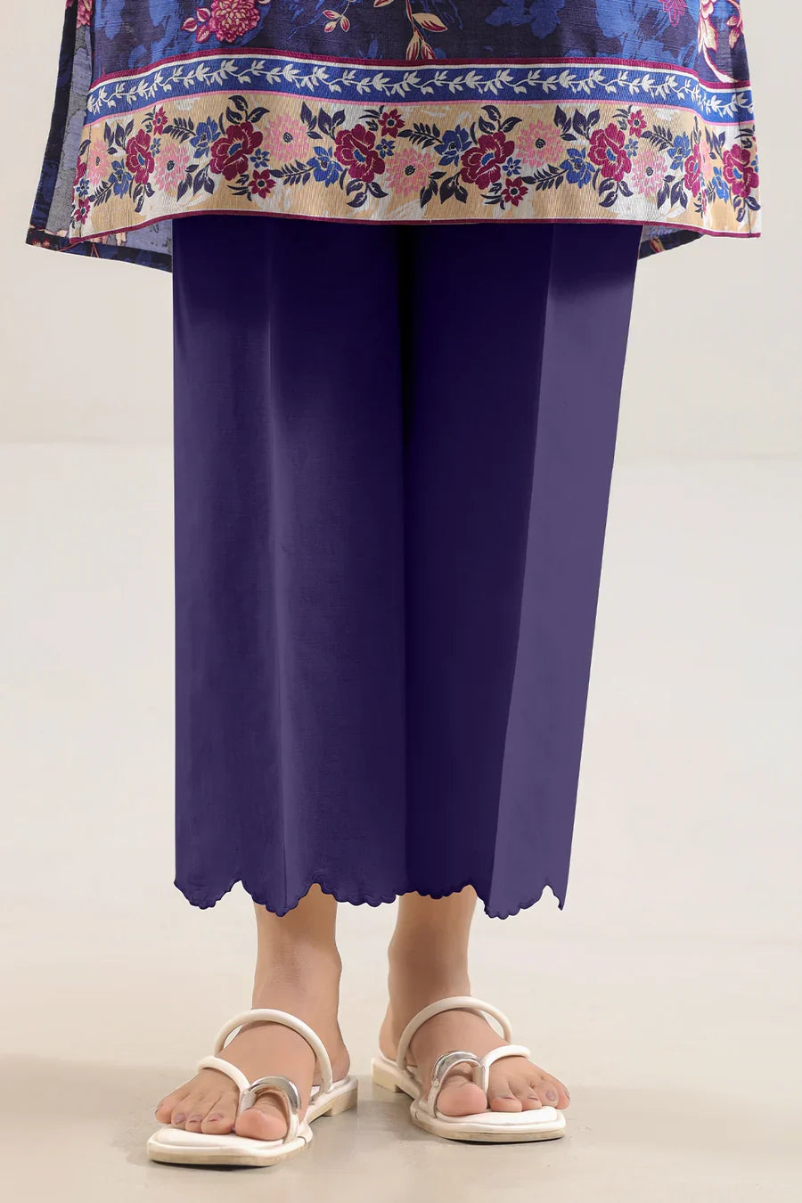 03-Piece Printed Lawn Suit - Ready To Wear