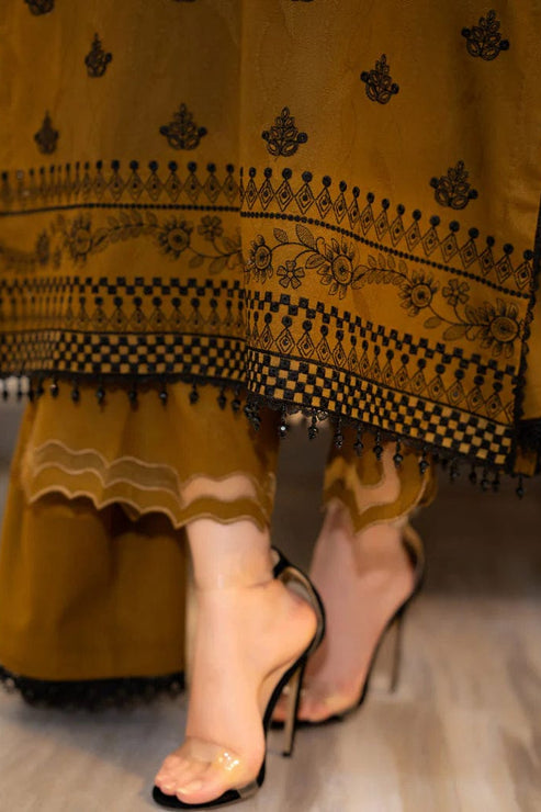 3 Piece Stitched Lawn Suit - Ready To Wear