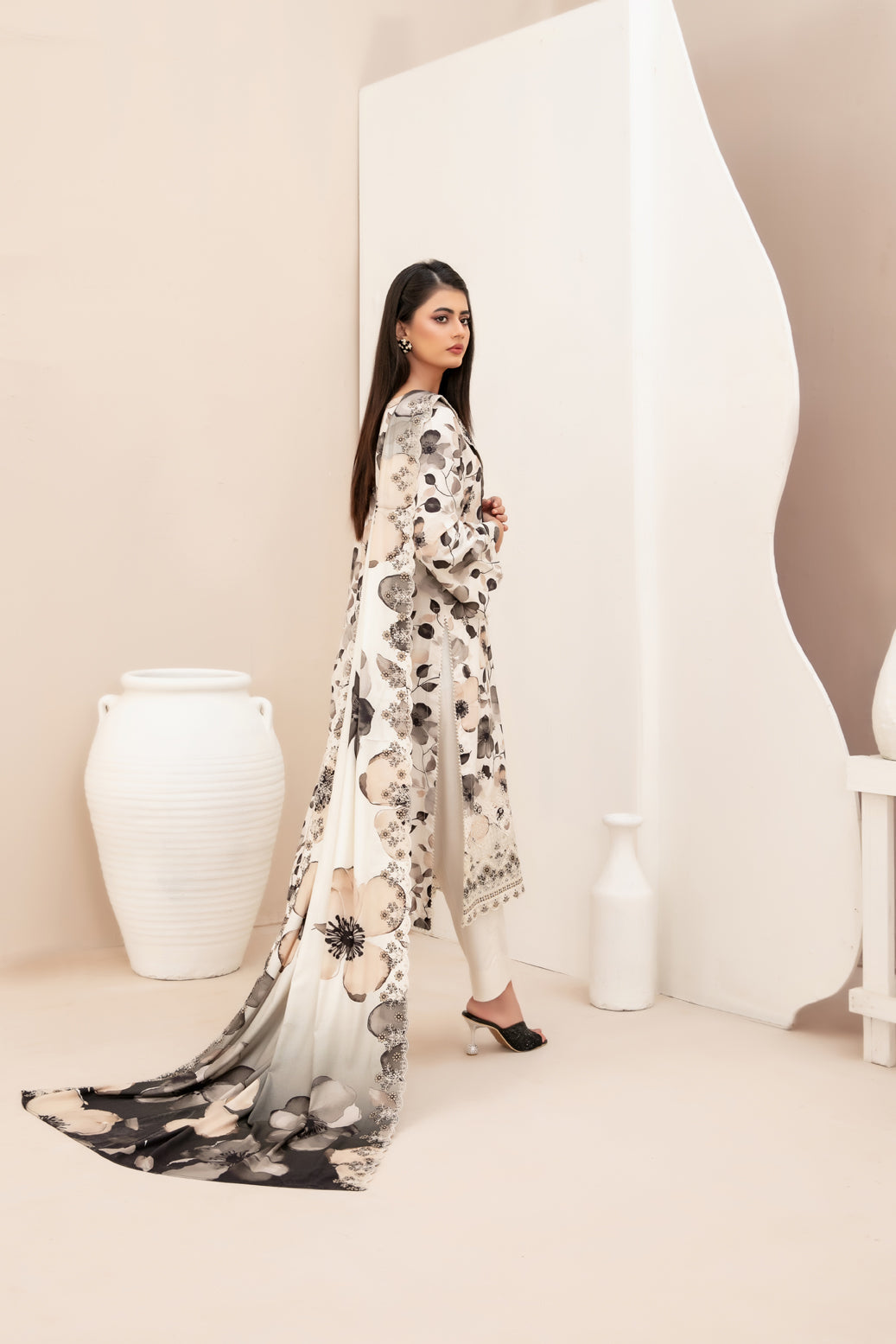 Elegant Embroidered Lawn Collection