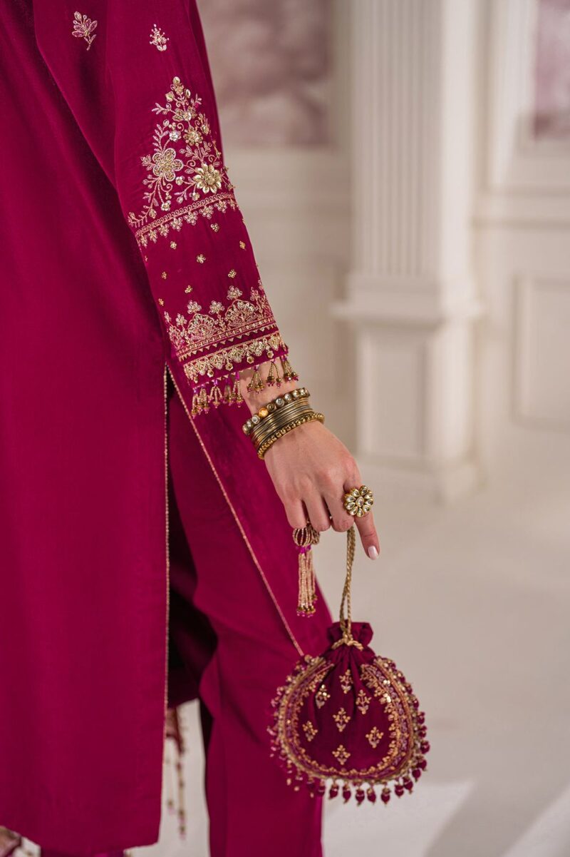 3 Piece Stitched Velvet Suit
