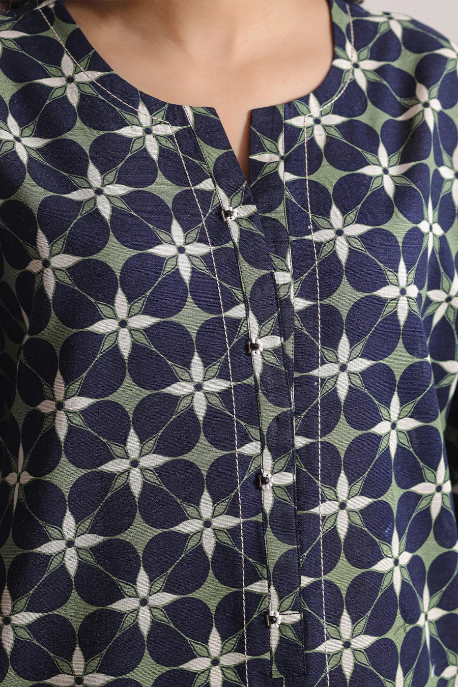 03-Piece Printed Lawn Suit - Ready To Wear
