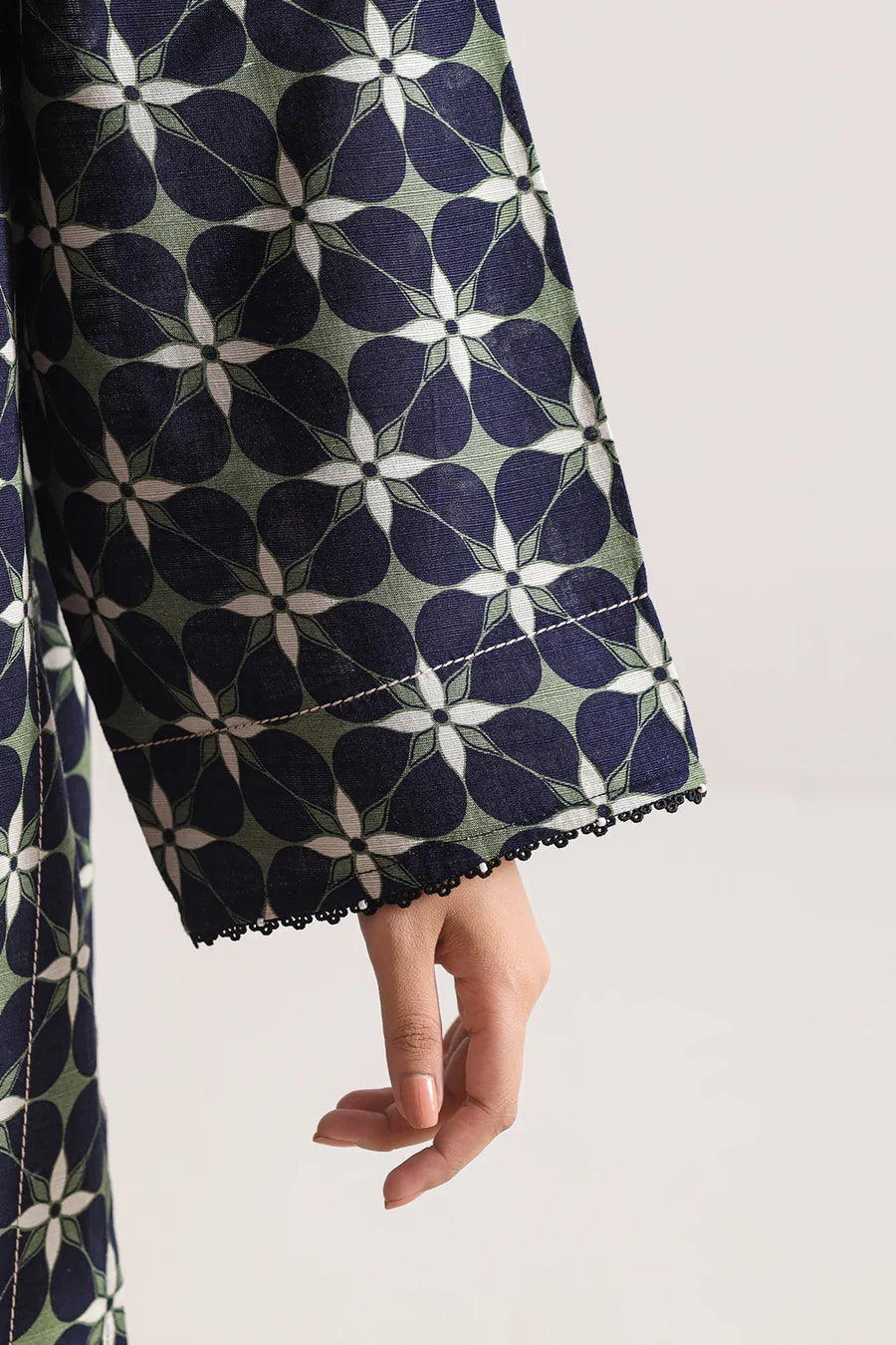 03-Piece Printed Lawn Suit - Ready To Wear