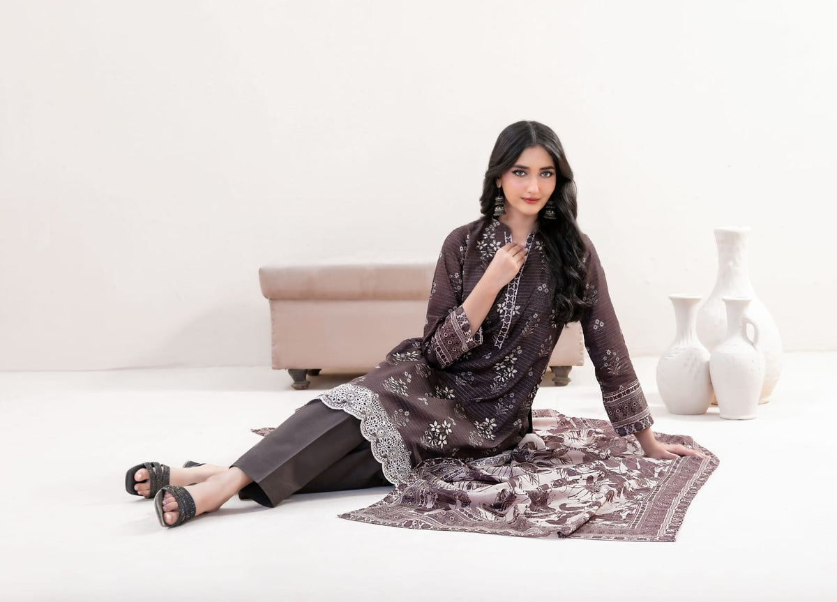 03-Piece Printed Lawn Suit - Ready To Wear