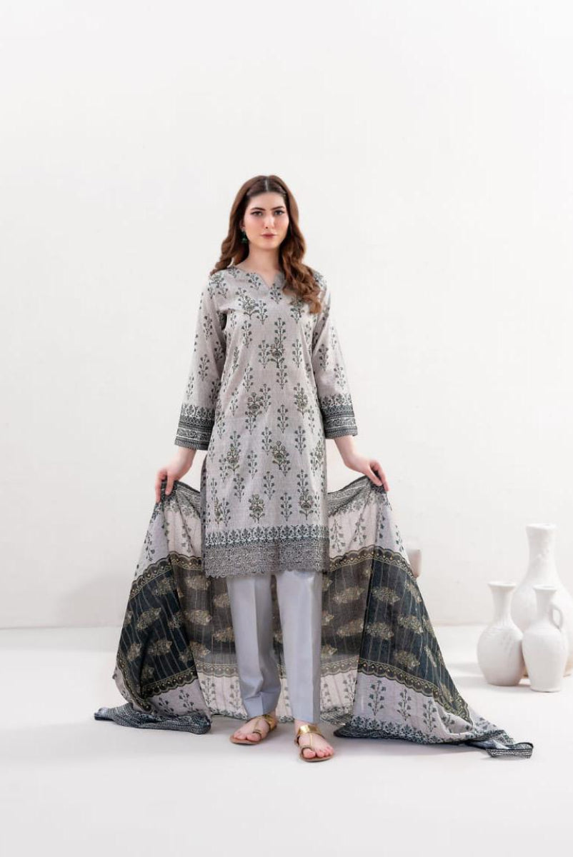 03-Piece Printed Lawn Suit - Ready To Wear
