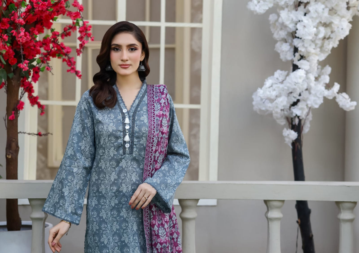03-Piece Printed Lawn Suit - Ready To Wear