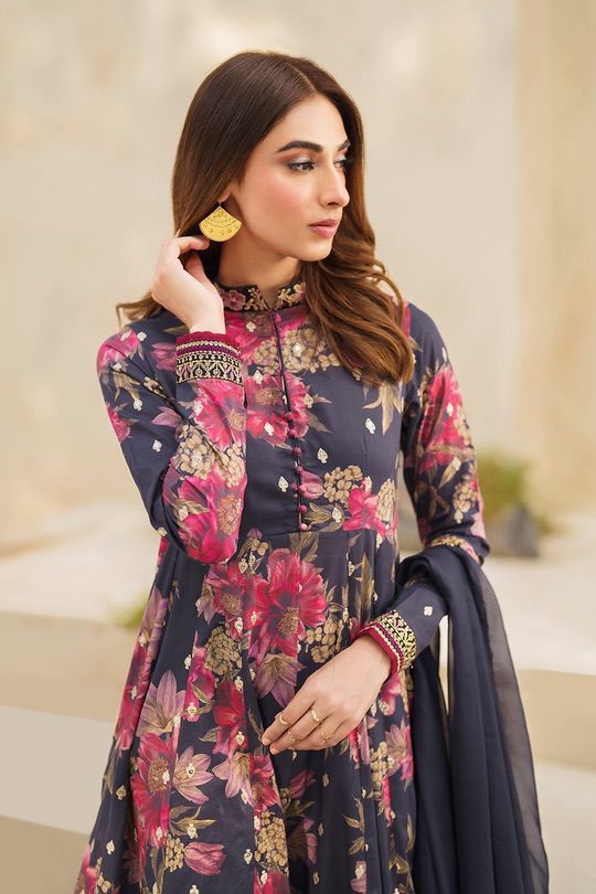 03-Piece Printed Lawn Suit ( Maxi Style ) - Ready To Wear