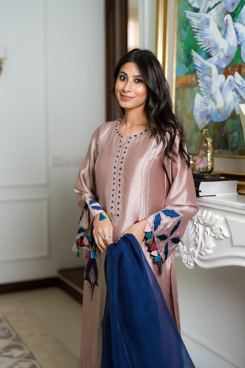 03-Piece Lawn Suit With Chiffon Dupatta | Ready To Wear
