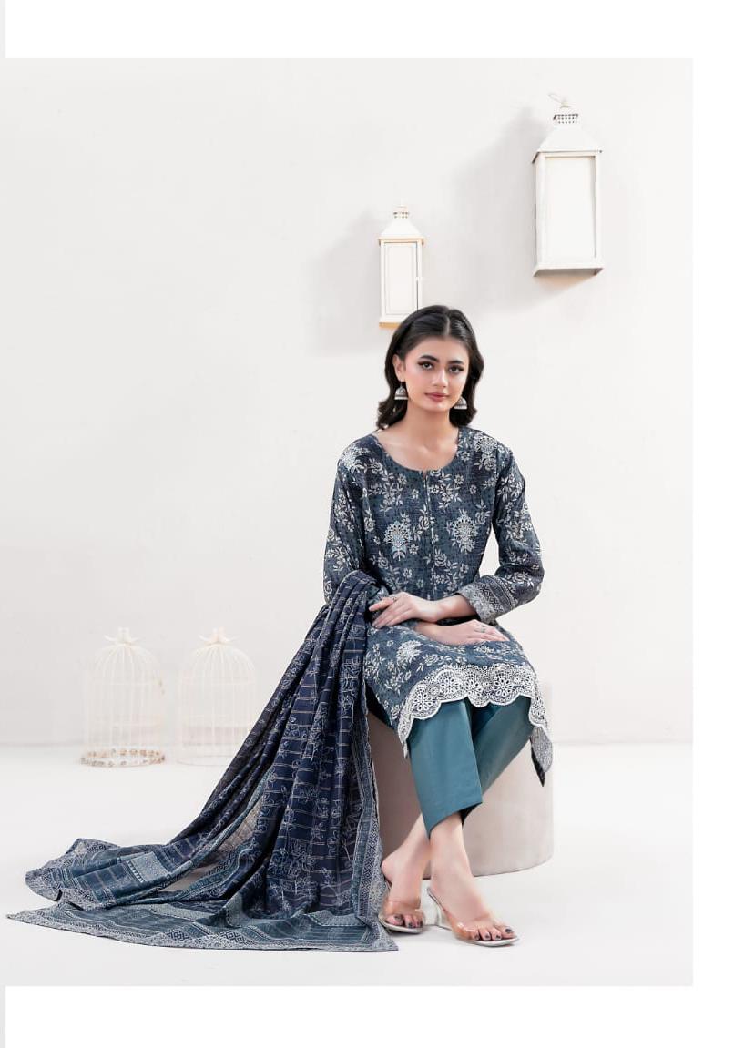 03-Piece Printed Lawn Suit - Ready To Wear