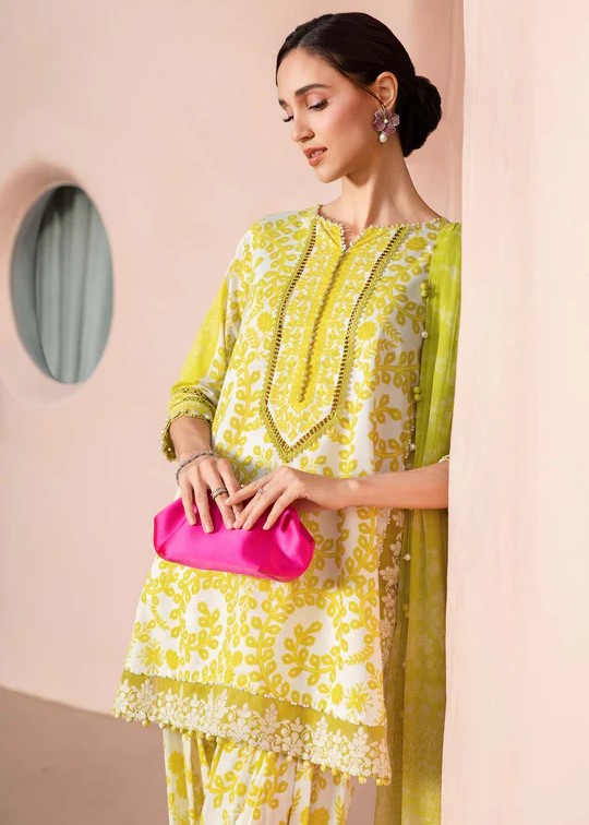 03 Piece Print Lawn Suit
