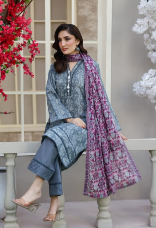 03-Piece Printed Lawn Suit - Ready To Wear