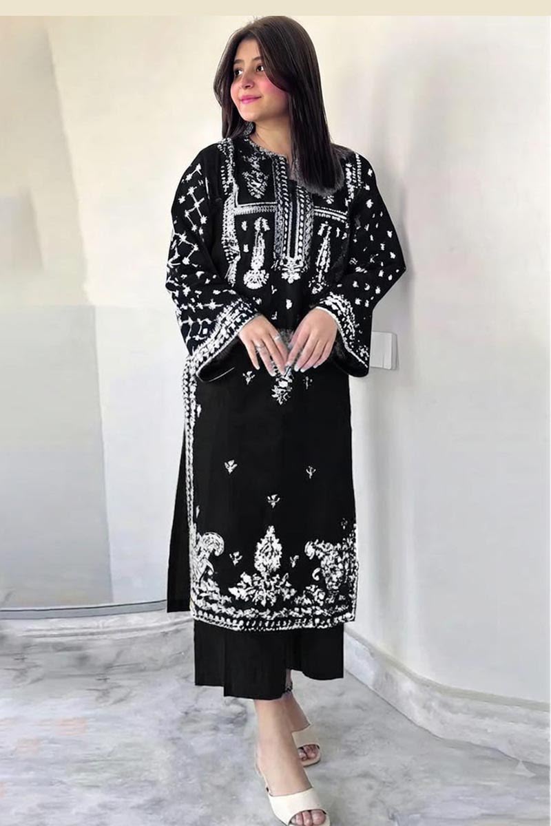 Embroidered Dhanak Fabric 2-Piece Kurti with Trouser Set – Winter Festive Wear