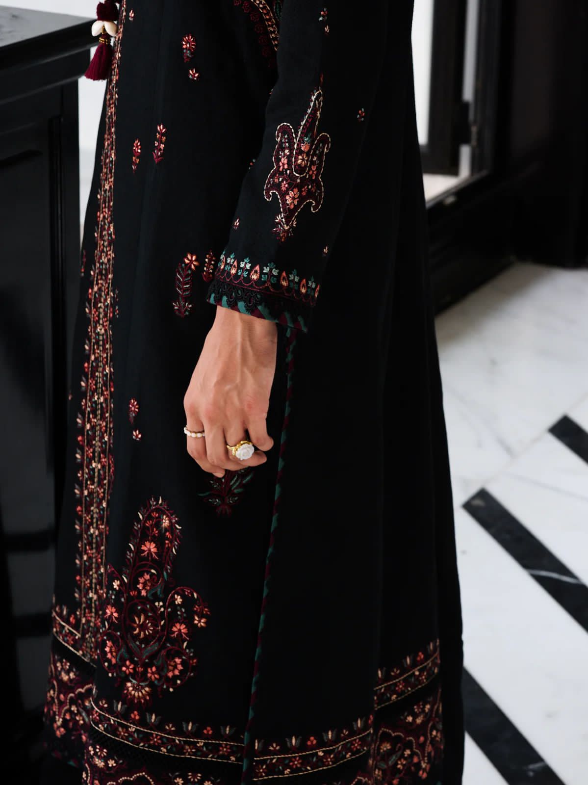 Elegant Embroidered Black Cambric Cotton Kurta with Semi-Chiffon Dupatta