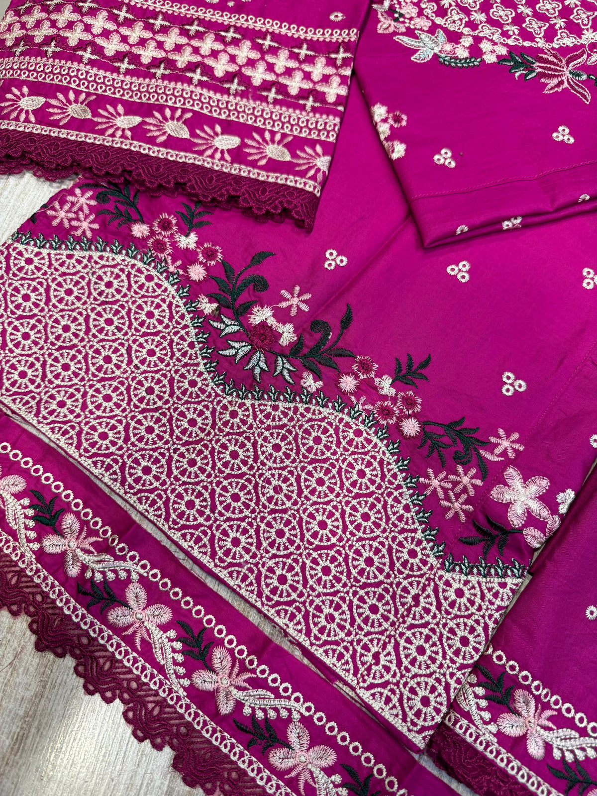 3 Piece Stitched | Luxury Lawn |Ready To Wear
