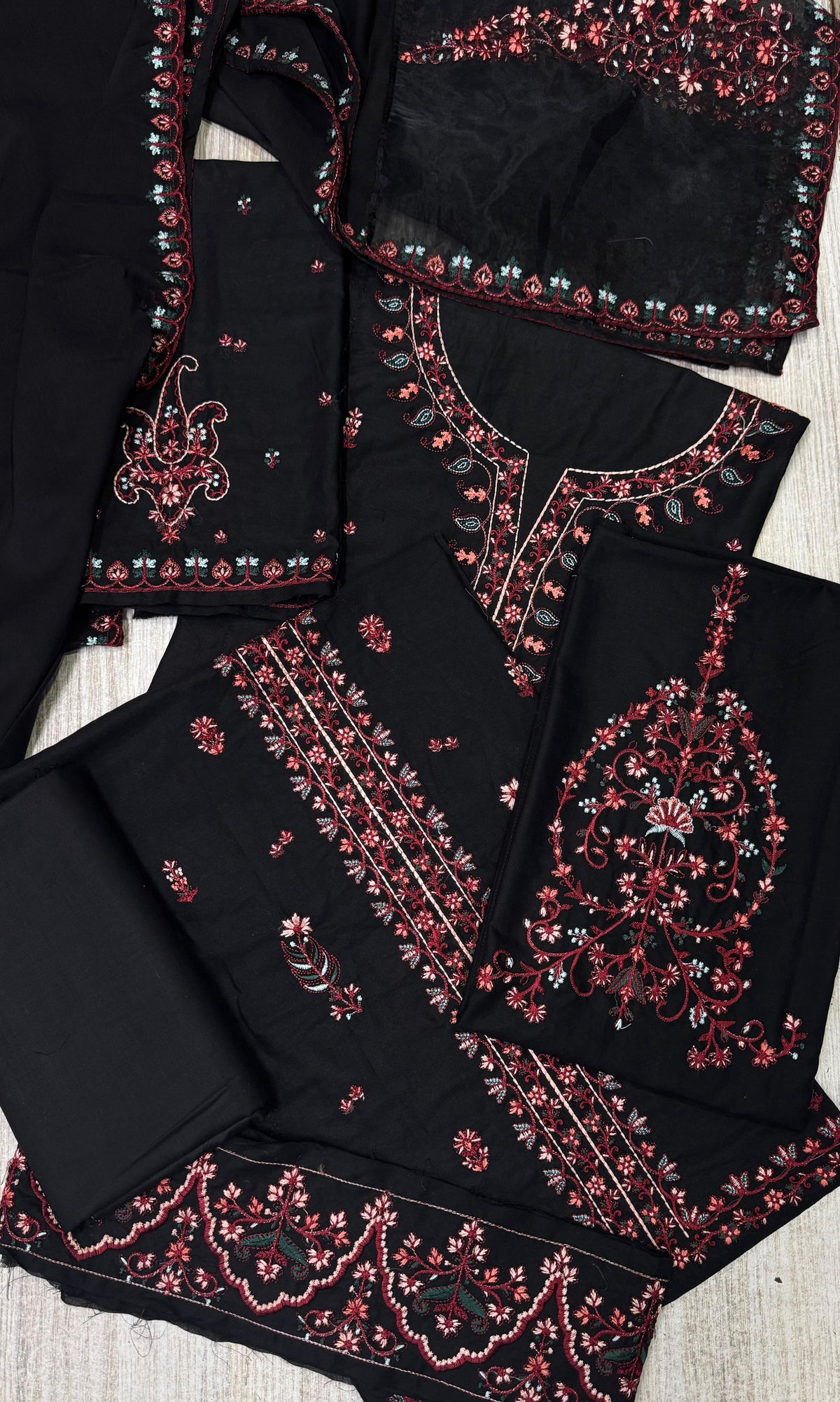 Elegant Embroidered Black Cambric Cotton Kurta with Semi-Chiffon Dupatta