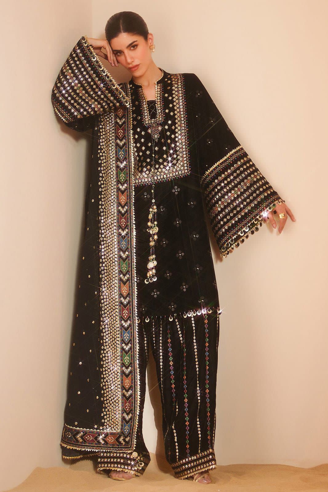 Luxury Embroidered Lawn Suit with Heavy Chiffon Dupatta – Ready to Wear