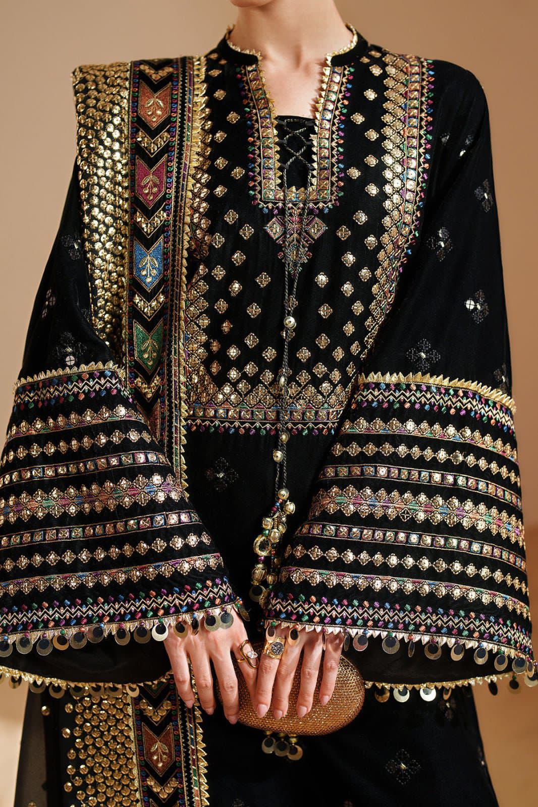 Luxury Embroidered Lawn Suit with Heavy Chiffon Dupatta – Ready to Wear