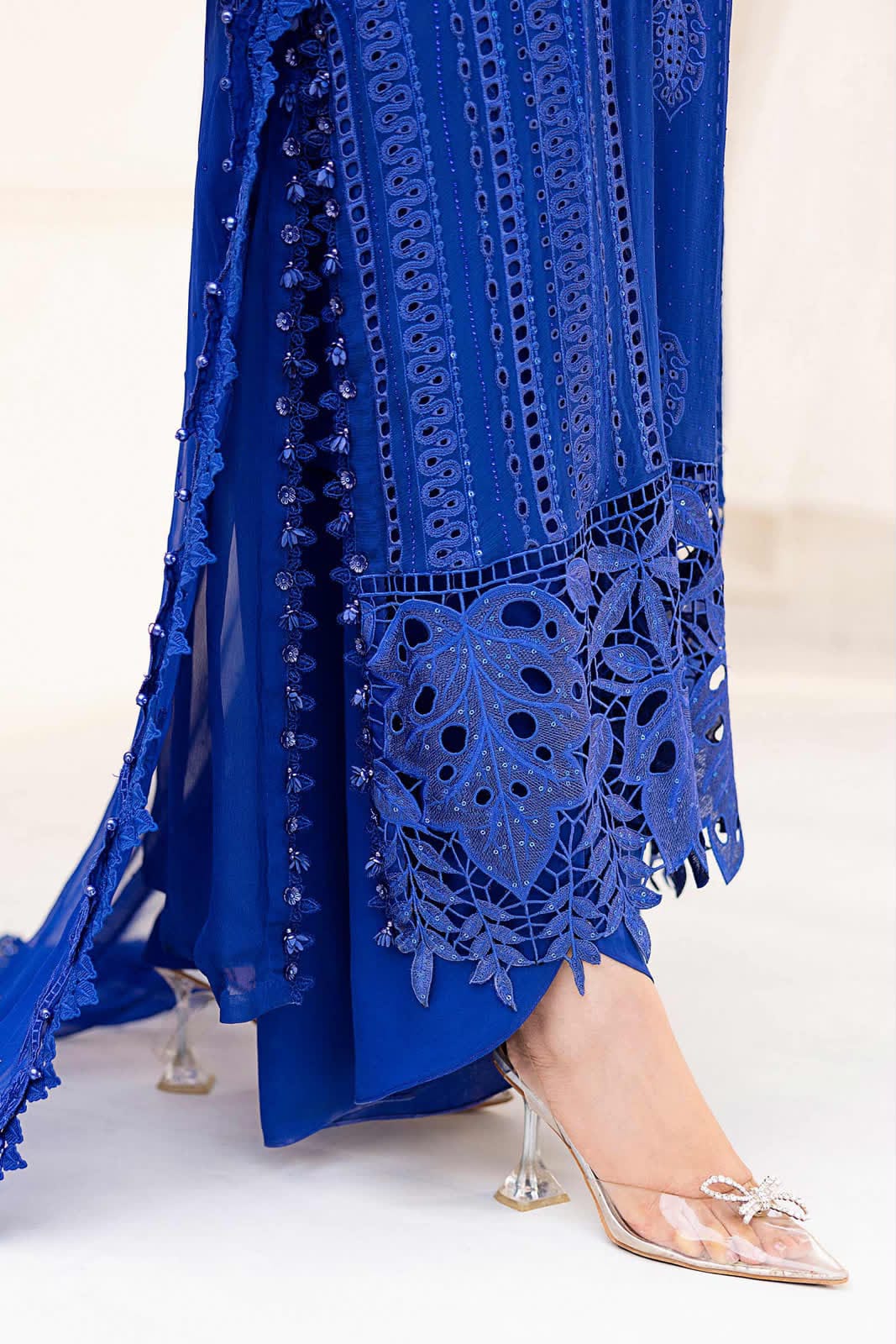 Royal Blue Embellished Chiffon Evening Gown – Elegant Floral Embroidered Occasion Wear
