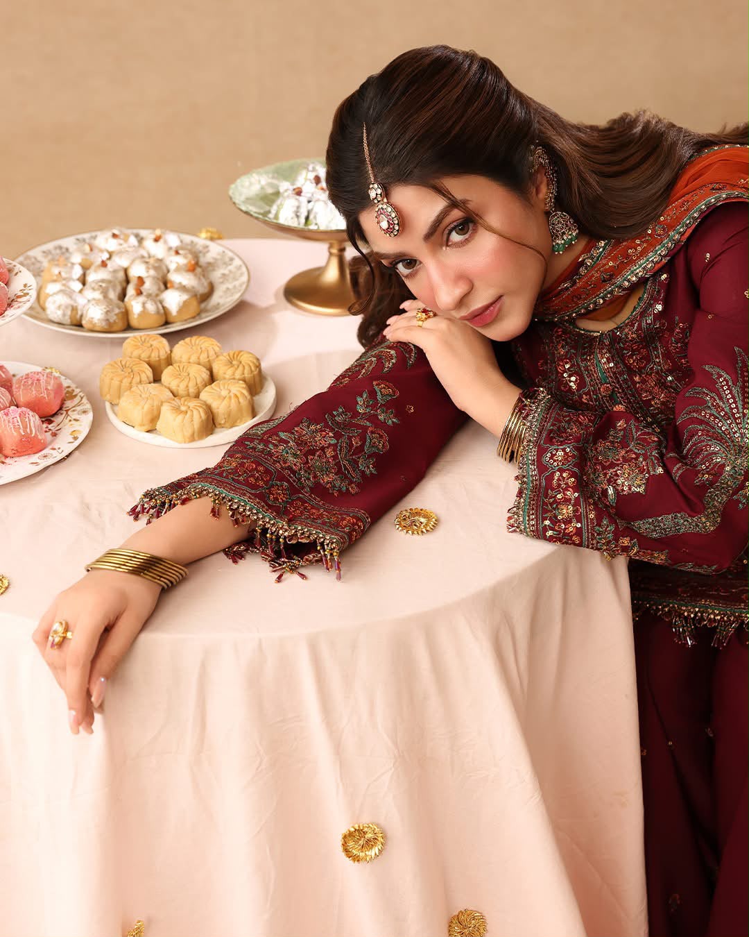 Embroidered Chiffon Kurti with Gharara and Contrast Dupatta Set – Luxury Festive Wear