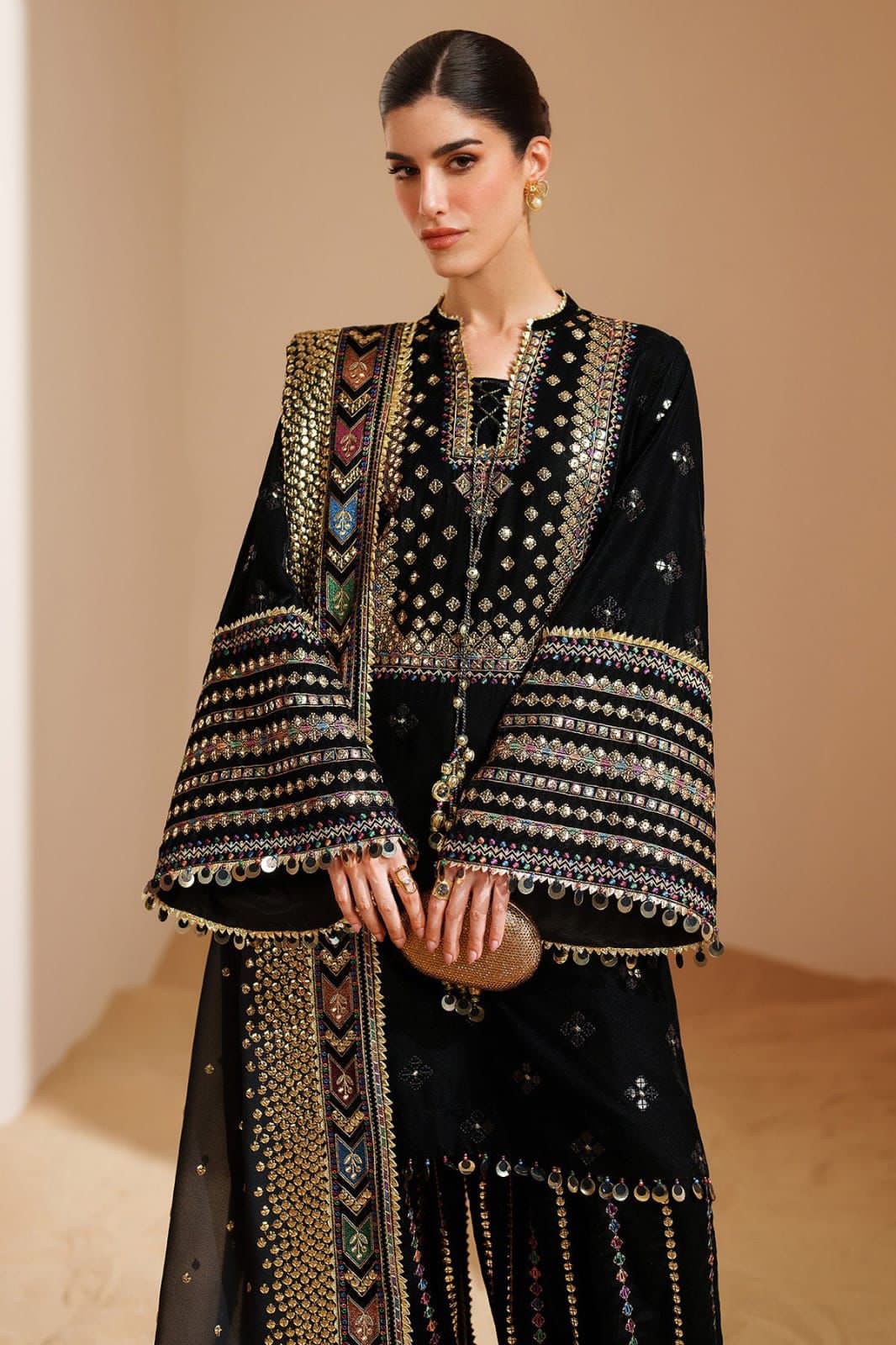 Luxury Embroidered Lawn Suit with Heavy Chiffon Dupatta – Ready to Wear