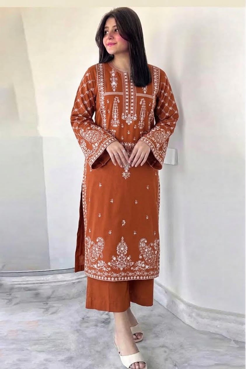 Embroidered Dhanak Fabric 2-Piece Kurti with Trouser Set – Winter Festive Wear