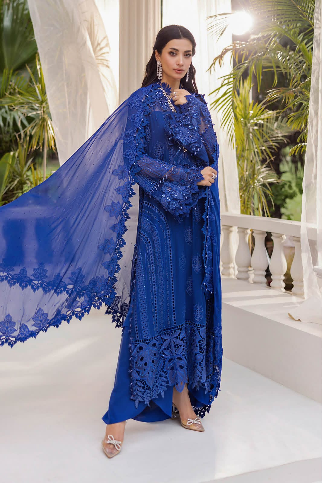 Royal Blue Embellished Chiffon Evening Gown – Elegant Floral Embroidered Occasion Wear
