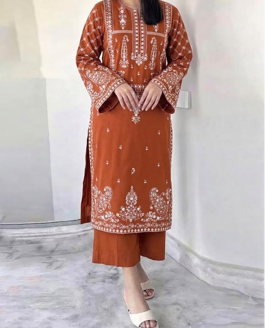 Embroidered Dhanak Fabric 2-Piece Kurti with Trouser Set – Winter Festive Wear