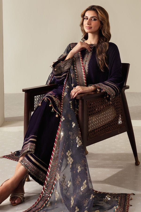 Embroidered Velvet Kurti with Trouser and Dupatta Set – Luxury Festive Wear